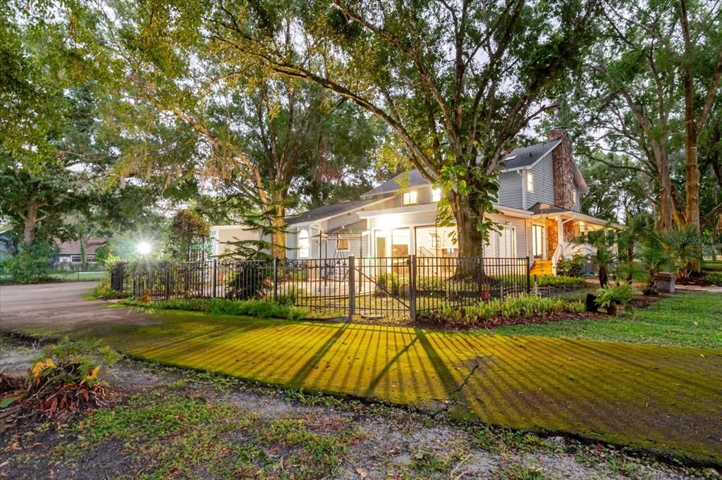 Backyard, Exterior