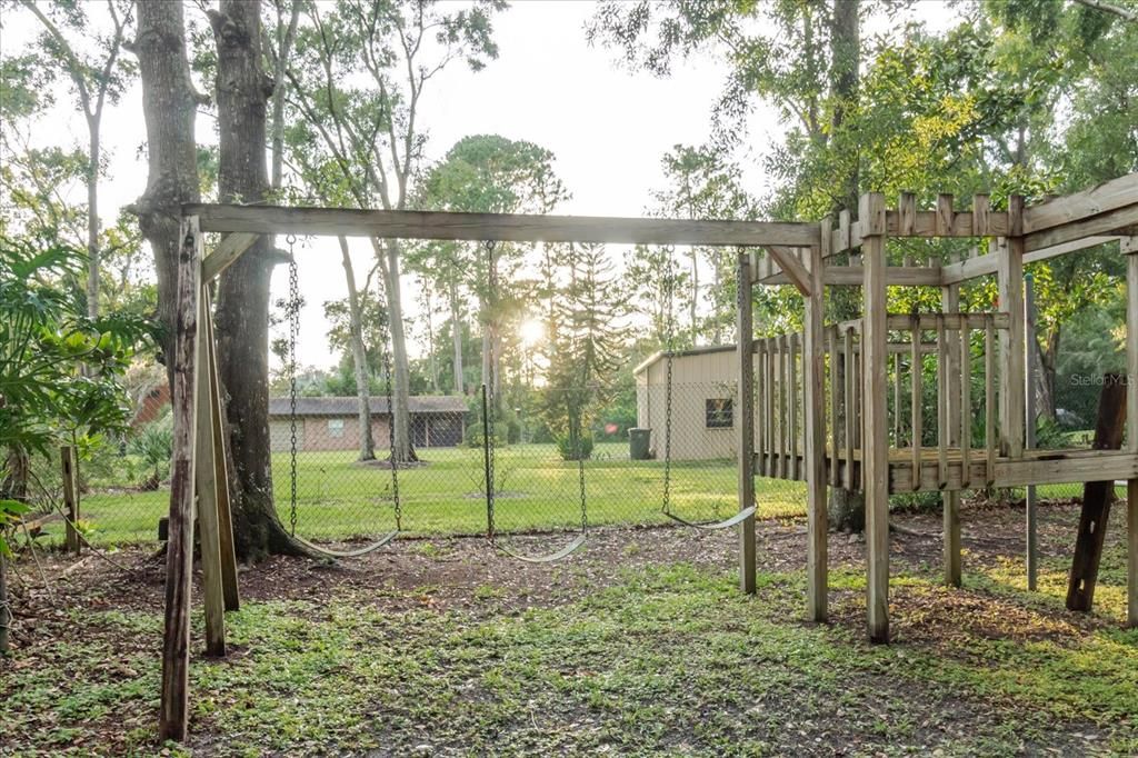 Backyard, Exterior