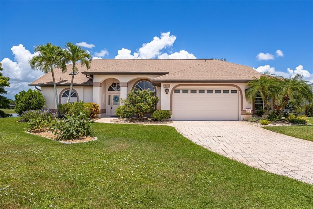Attached, Backyard, Exterior, Facade, Ranch