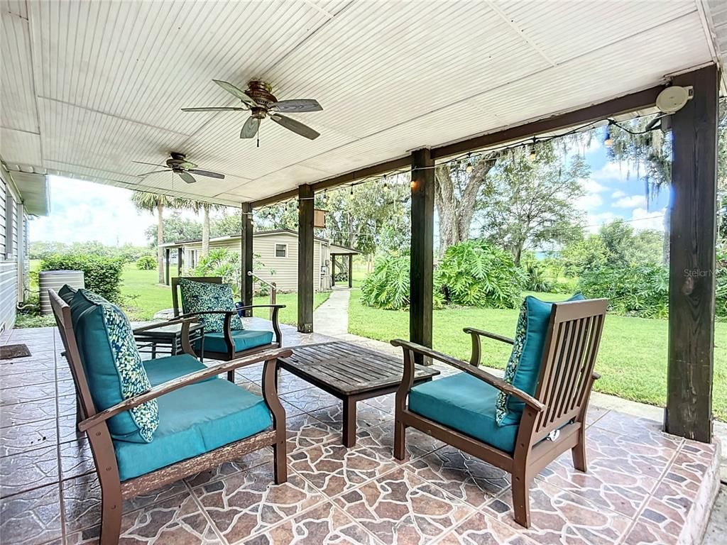 Backyard, Exterior