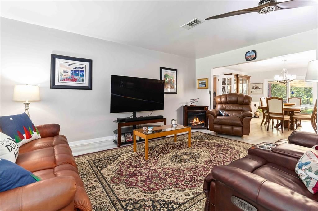 Chandelier, Dining room, Fireplace, Interior, Living room