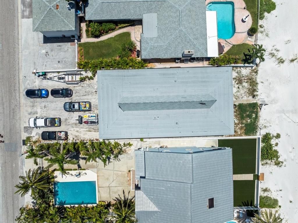 Exterior, Drone