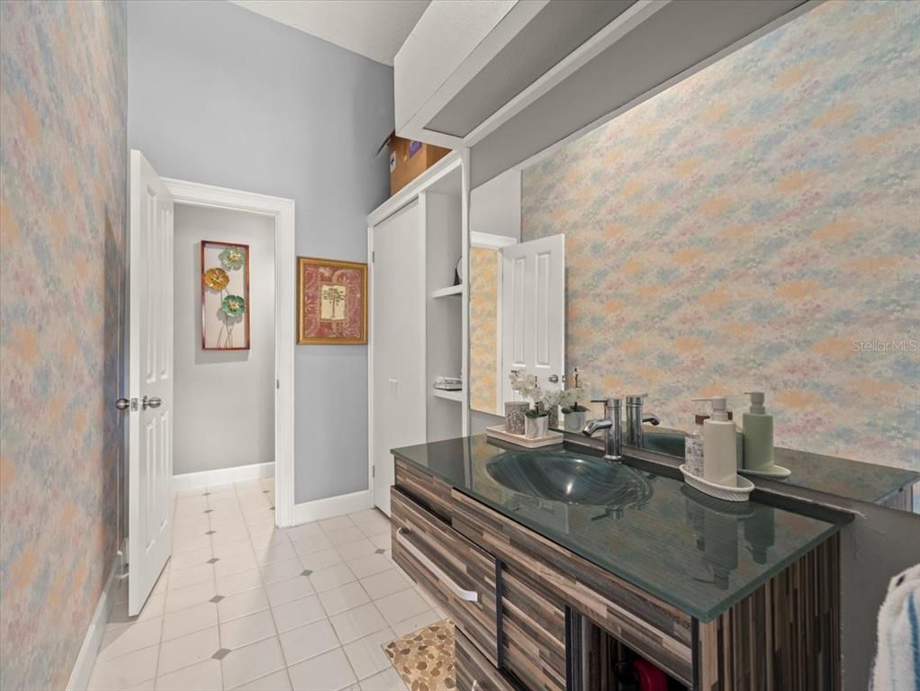 Bathroom, Interior