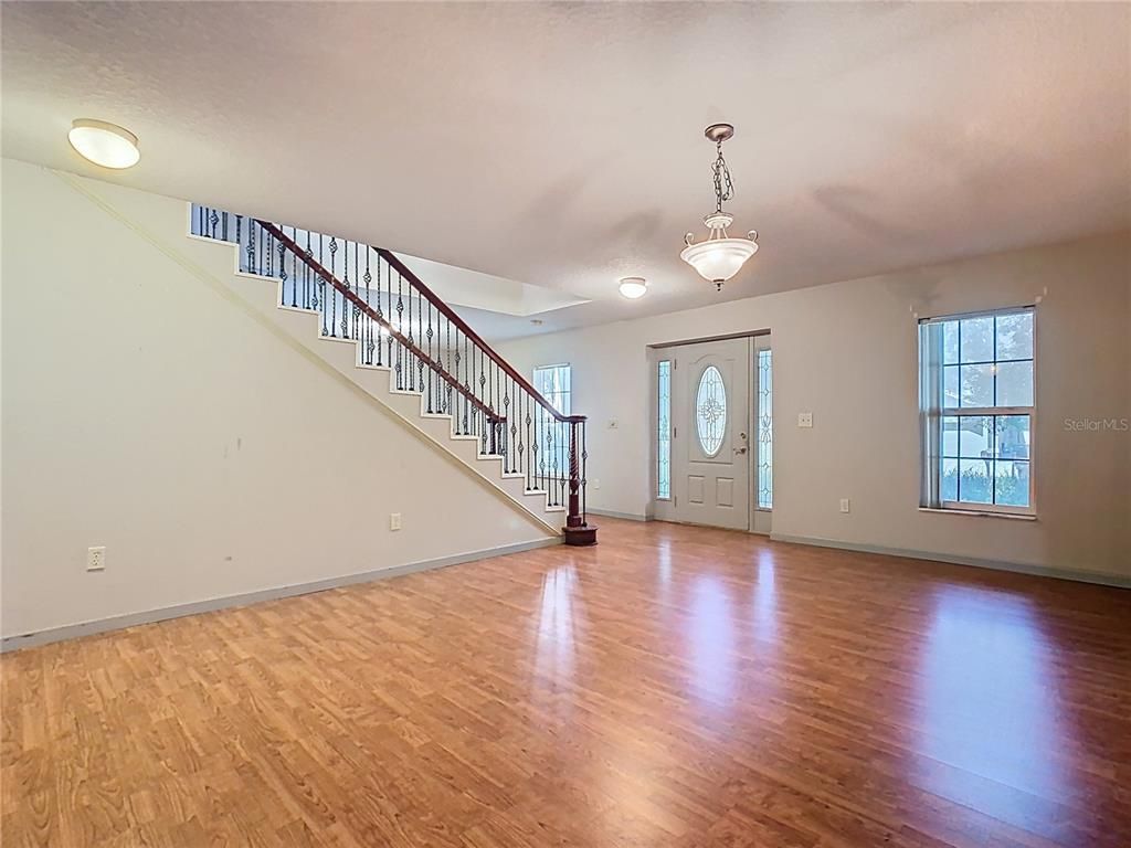 Empty room, Interior, Pendant Lights, Wood Texture Flooring