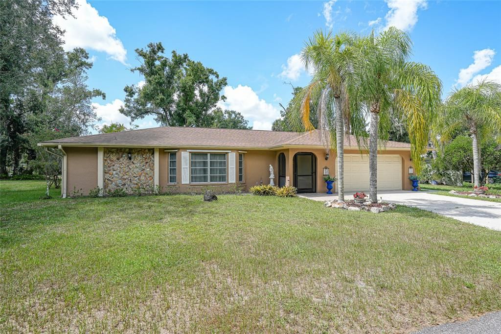Attached, Backyard, Exterior, Facade, Ranch