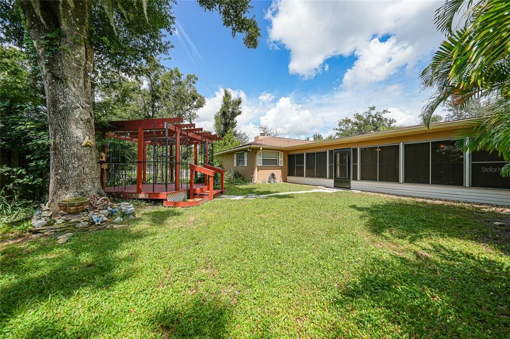 Backyard, Exterior