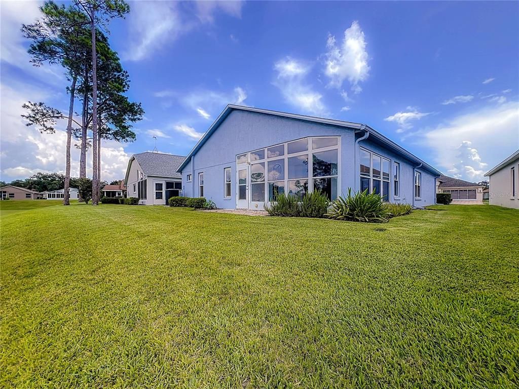 Backyard, Exterior