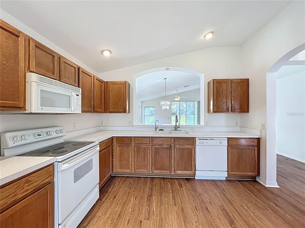 Interior, Kitchen, Pendant Lights, Wood Texture Flooring