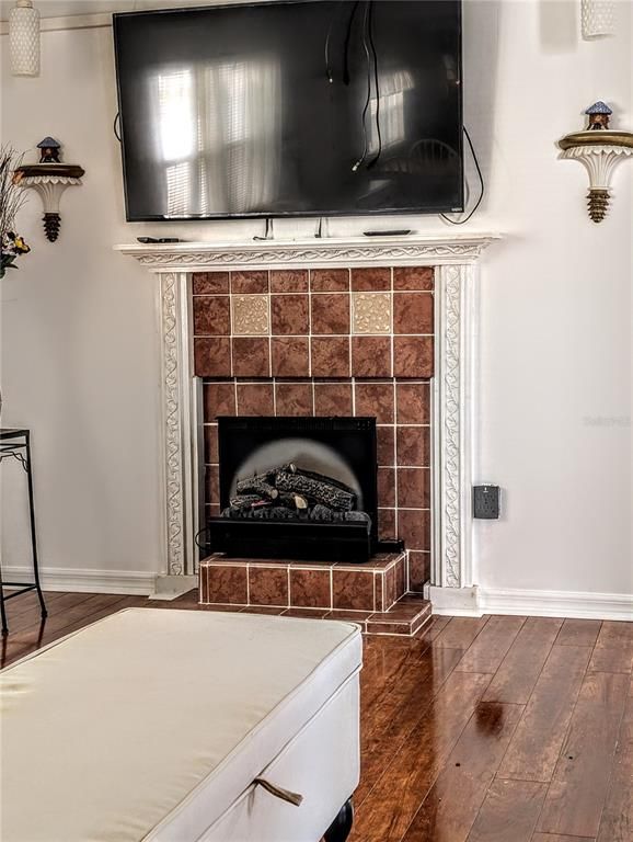 Bedroom, Fireplace, Interior, Wood Texture Flooring