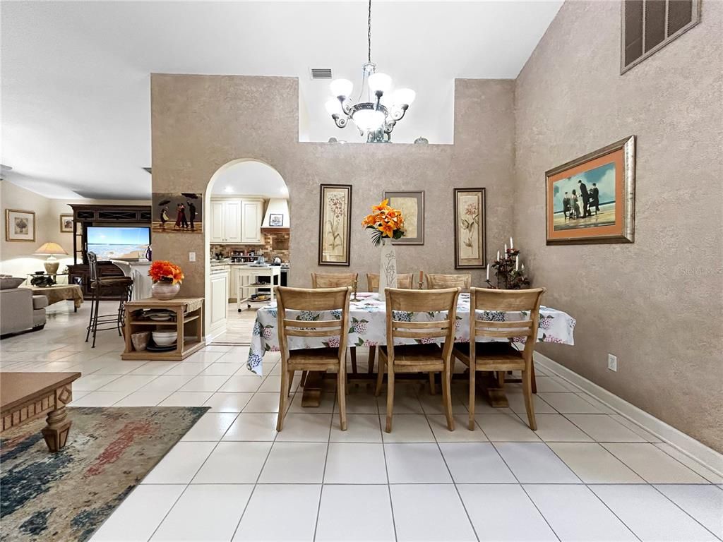 Chandelier, Dining room, Interior, Kitchen, Living room