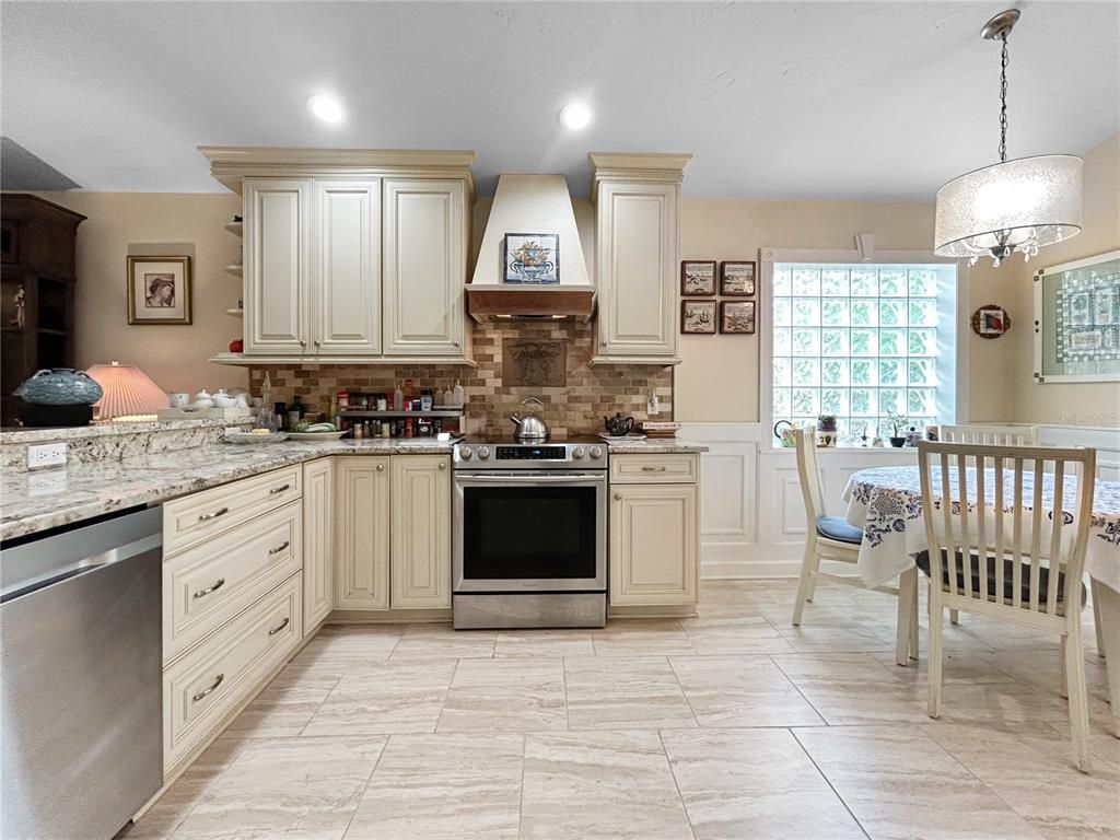Interior, Kitchen, Pendant Lights, Recessed Lighting, Stainless Steel Appliances