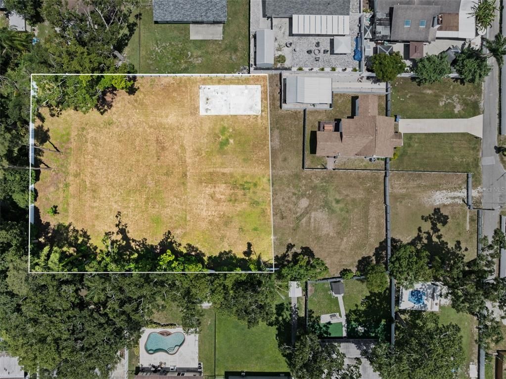 Exterior, Drone