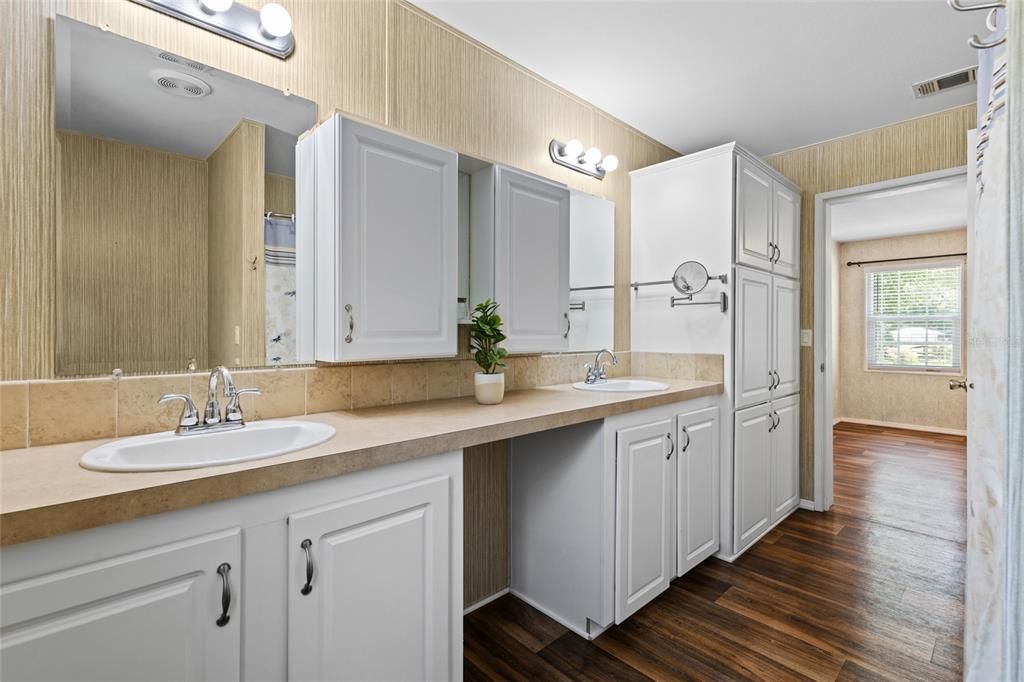 Bathroom, Dual Sink Vanities, Interior, Wood Texture Flooring