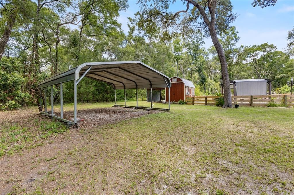 Backyard, Exterior