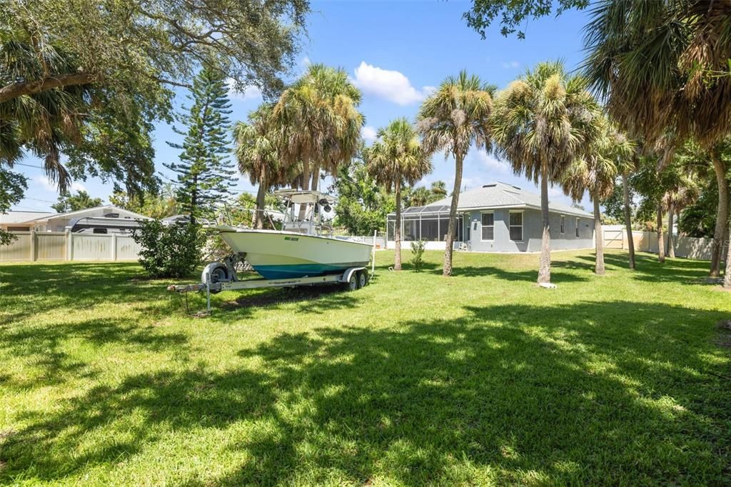 Backyard, Exterior