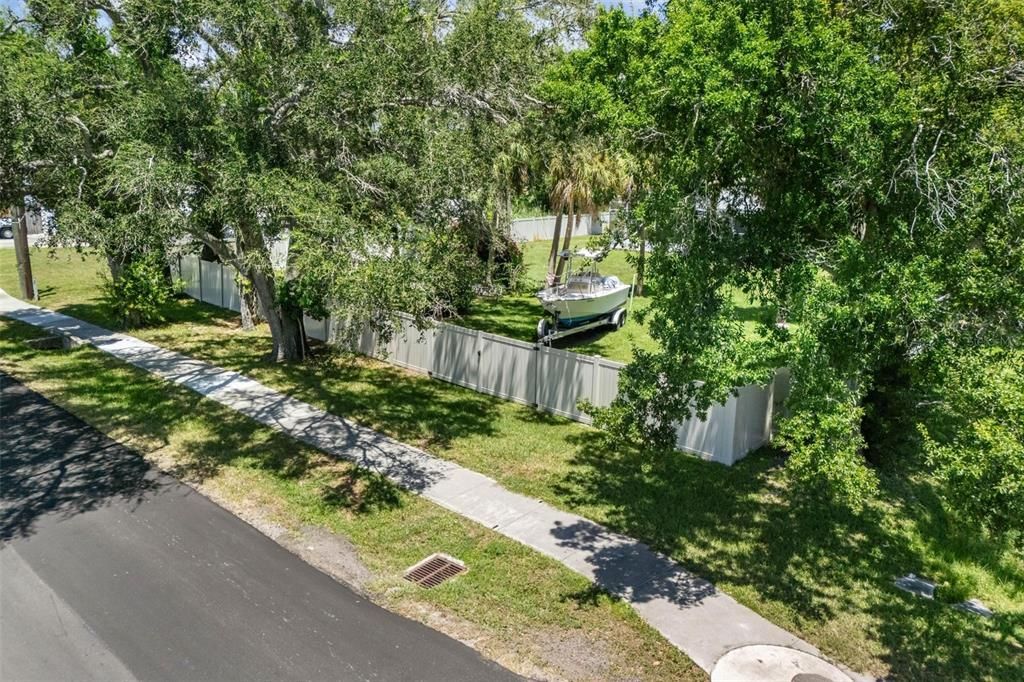 Backyard, Exterior
