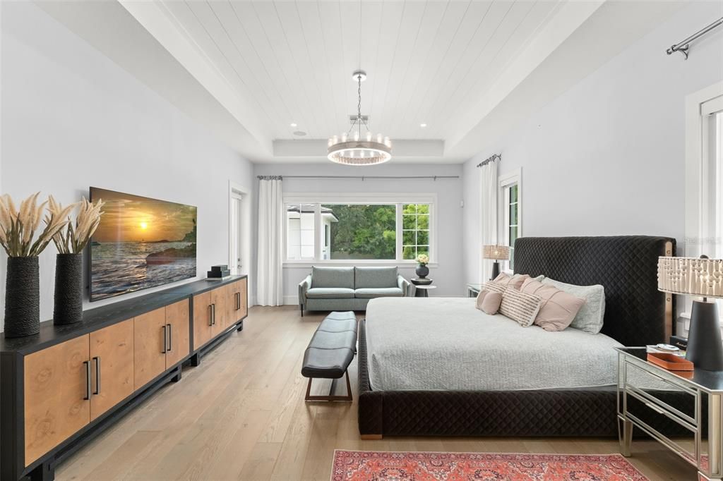 Bedroom, Interior, Pendant Lights, Recessed Lighting, Wood Texture Flooring