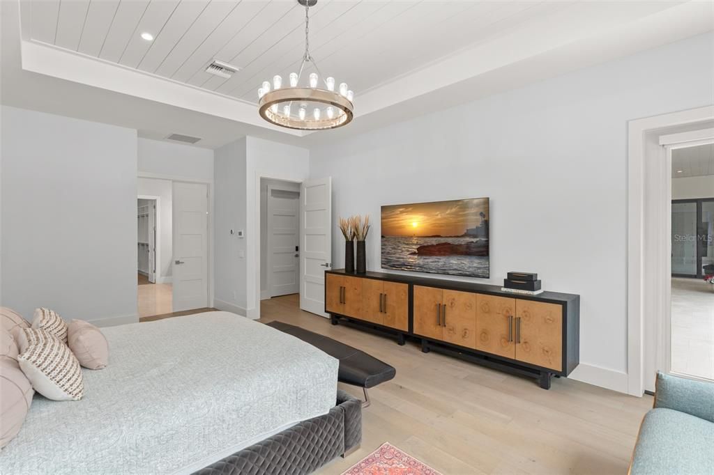 Bedroom, Chandelier, Interior, Pendant Lights, Recessed Lighting, Wood Texture Flooring