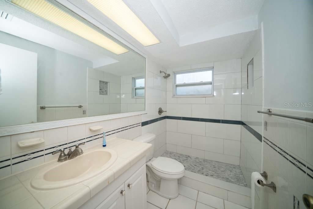 Bathroom, Interior, Tile Countertops