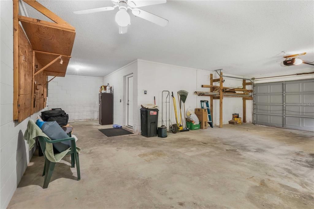 Garage, Interior