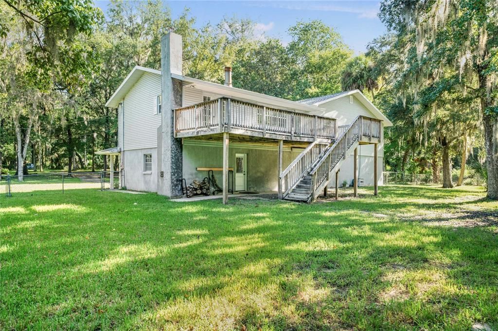 Backyard, Exterior