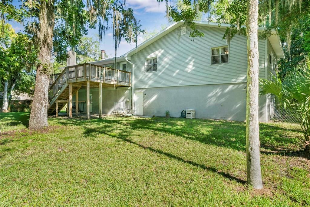 Backyard, Exterior