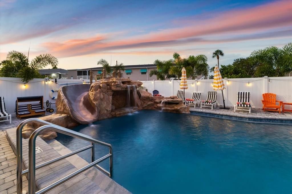 Exterior, Playground, Pool