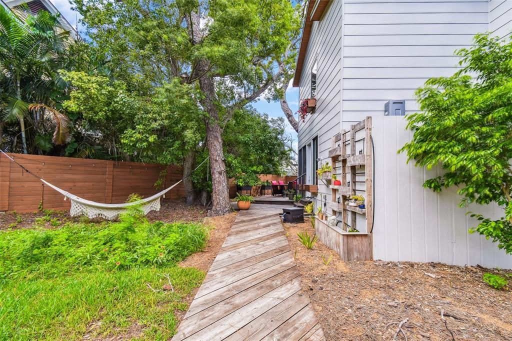 Backyard, Exterior