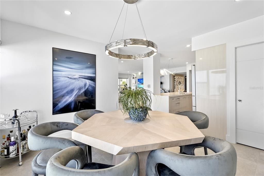 Dining room, Interior, Pendant Lights, Recessed Lighting