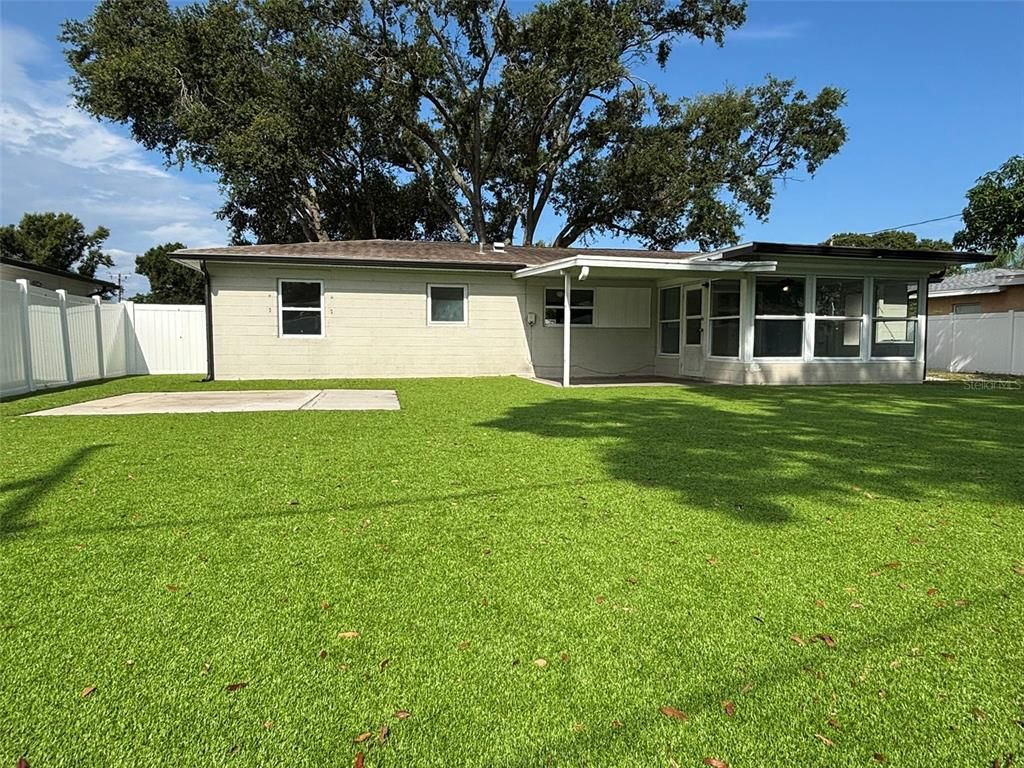 Backyard, Exterior