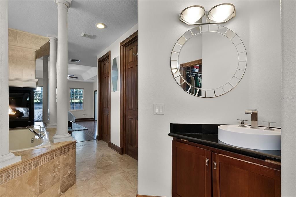 Bathroom, Dual Sink Vanities, Interior, Recessed Lighting