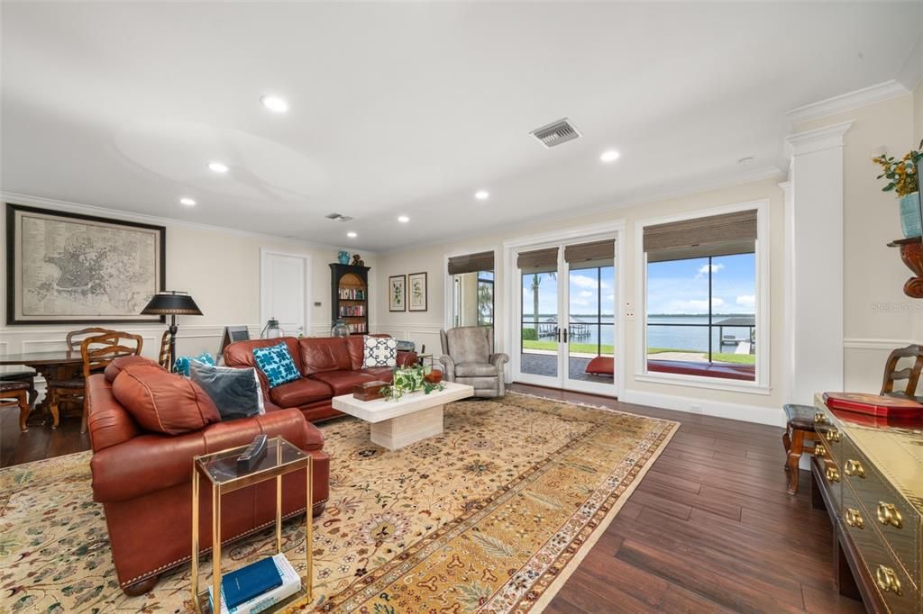 Interior, Living room, Recessed Lighting, Water, Wood Texture Flooring