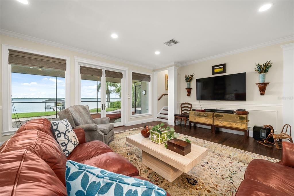Interior, Living room, Recessed Lighting, Water, Wood Texture Flooring