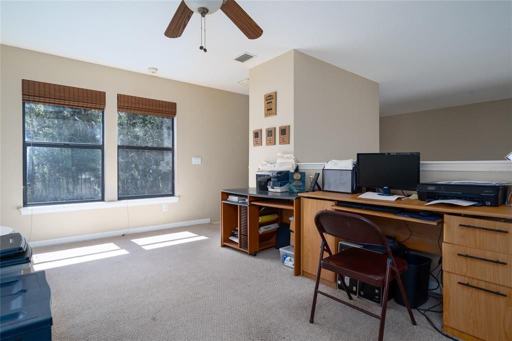 Home Office, Interior