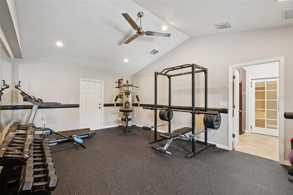 Fitness Equipment, Interior, Recessed Lighting