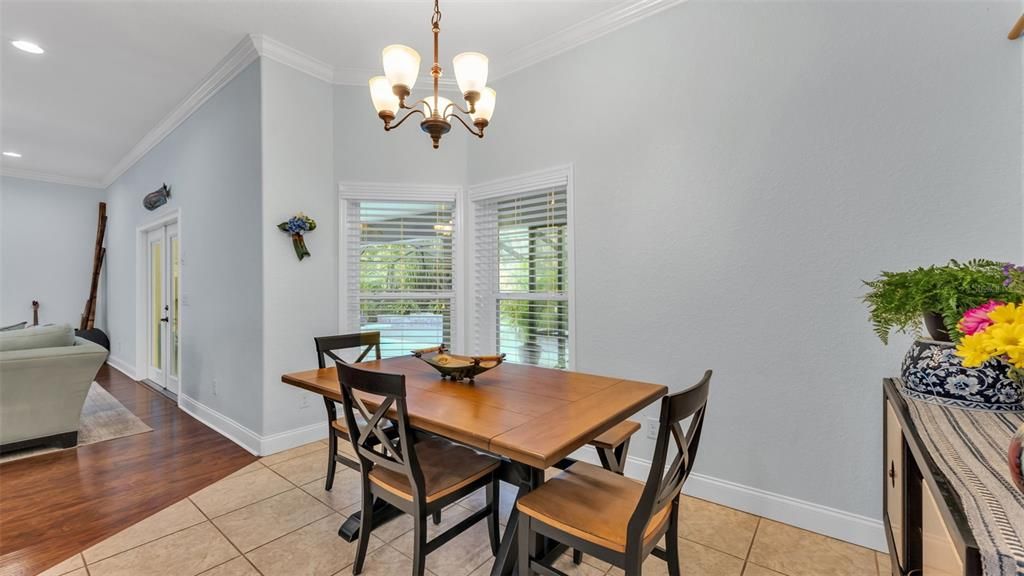 Chandelier, Dining room, Interior, Recessed Lighting, Wood Texture Flooring