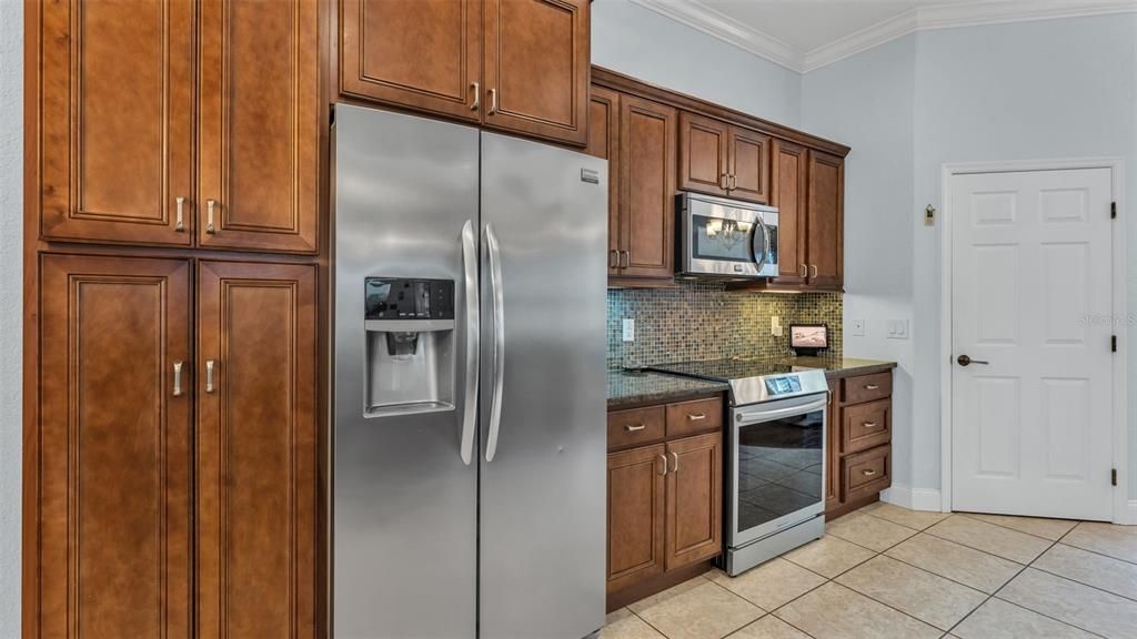 Interior, Kitchen, Stainless Steel Appliances