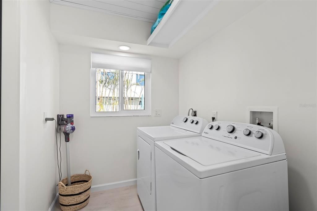 Interior, Recessed Lighting, Washer
