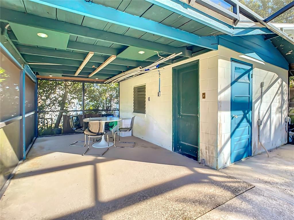 Exterior, Sun Room