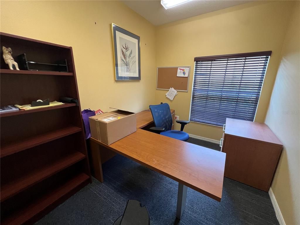 Home Office, Interior