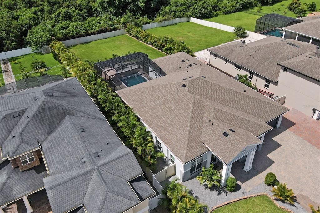 Exterior, Drone