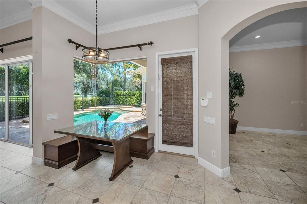 Dining room, Interior, Pendant Lights, Recessed Lighting