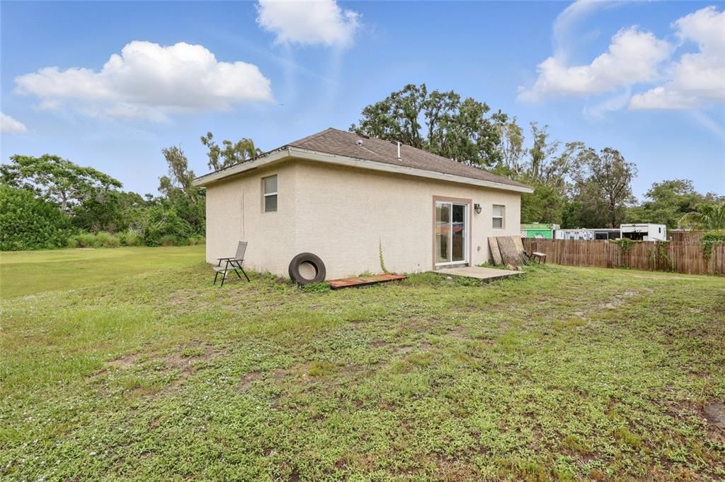 Backyard, Exterior