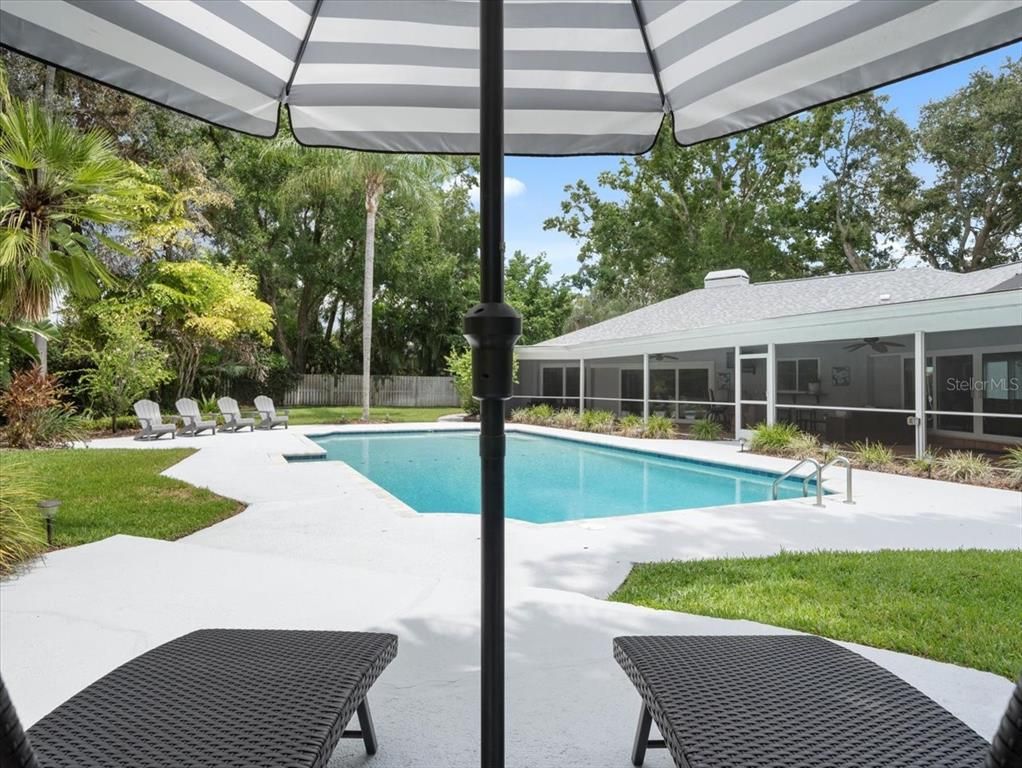 Exterior, Pool