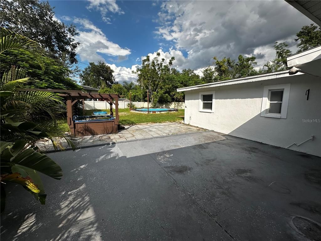 Backyard, Exterior, Hot Tub