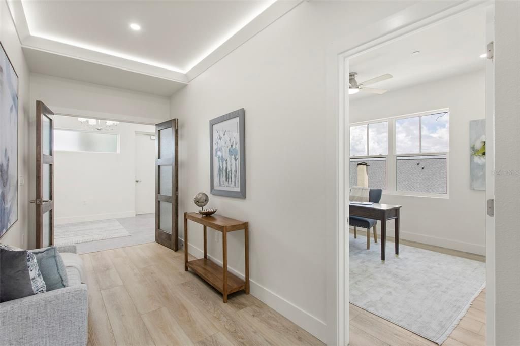 Interior, Recessed Lighting, Wood Texture Flooring