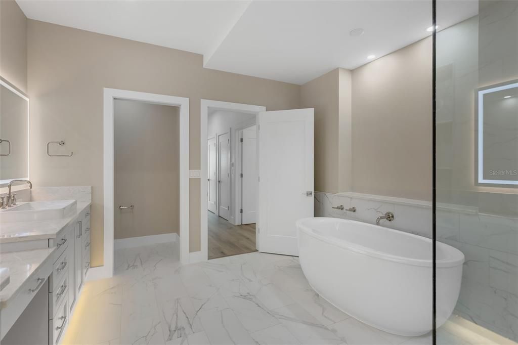 Bathroom, Dual Sink Vanities, Free Standing Baths, Interior, Marble, Recessed Lighting