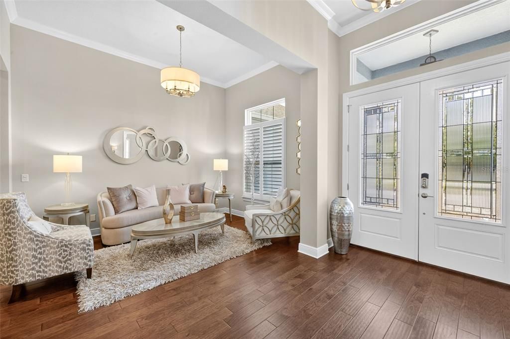 Interior, Living room, Pendant Lights, Wood Texture Flooring