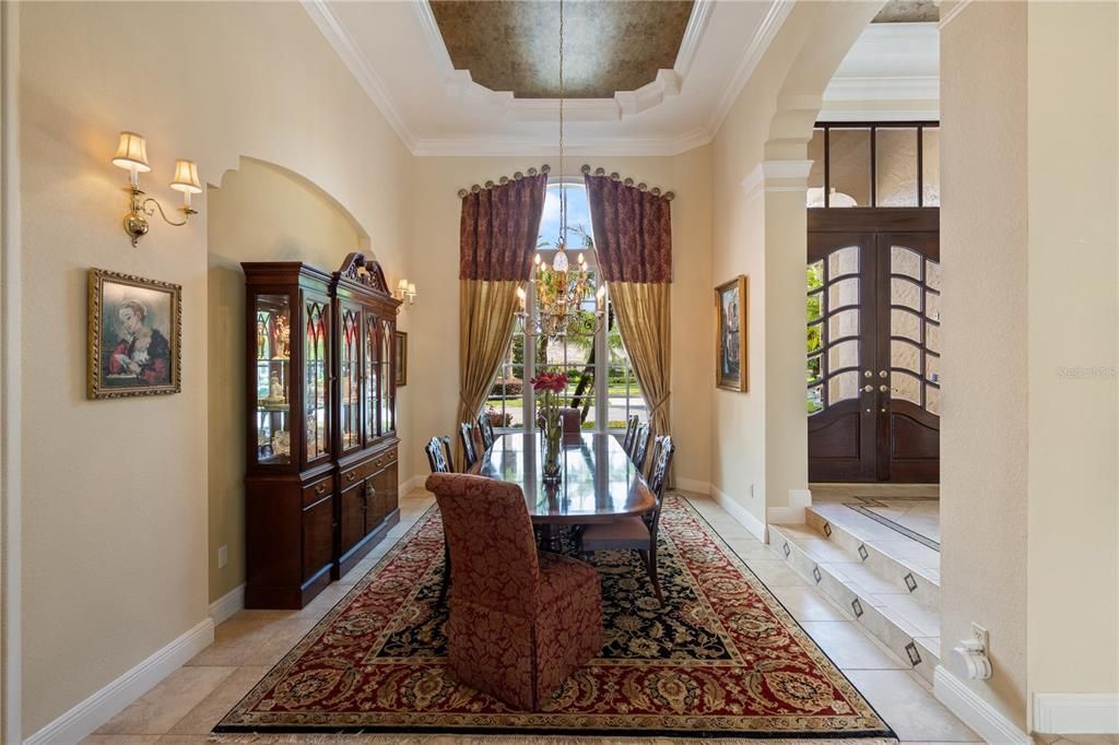 Chandelier, Dining room, Interior