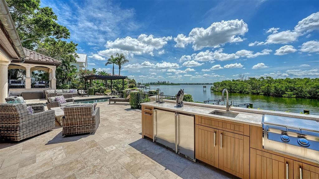 Exterior, Outdoor Kitchen, Pool, Water